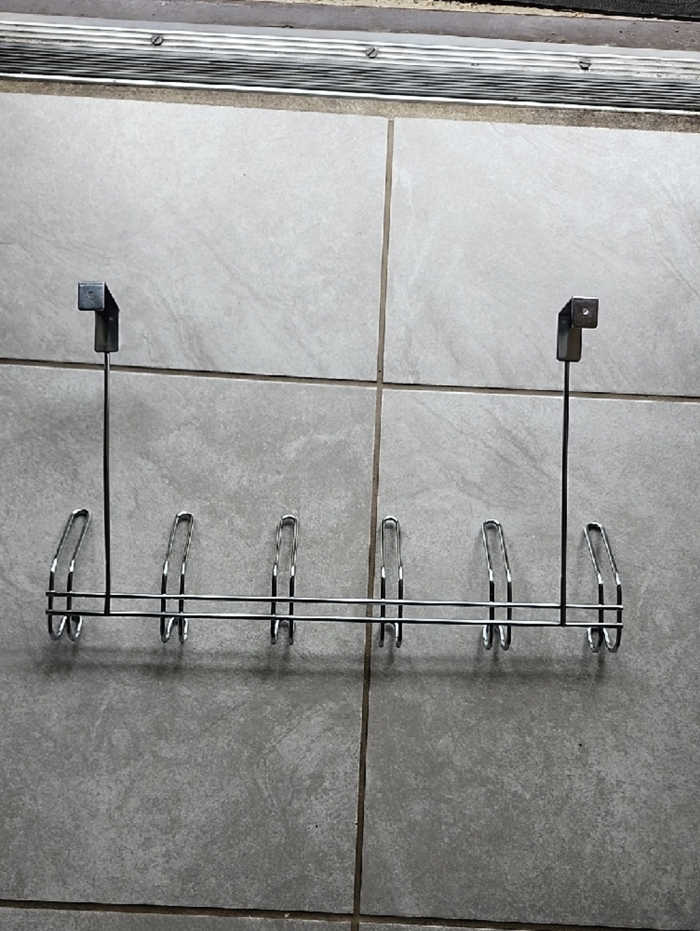 Over-the-Door 6-Hook Metal Silver Tone Wall Rack - Picture 3 of 8